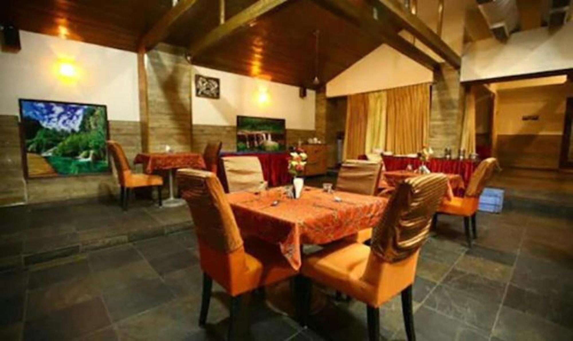 Fabhotel Prime Chennai Deluxe Bagian luar foto