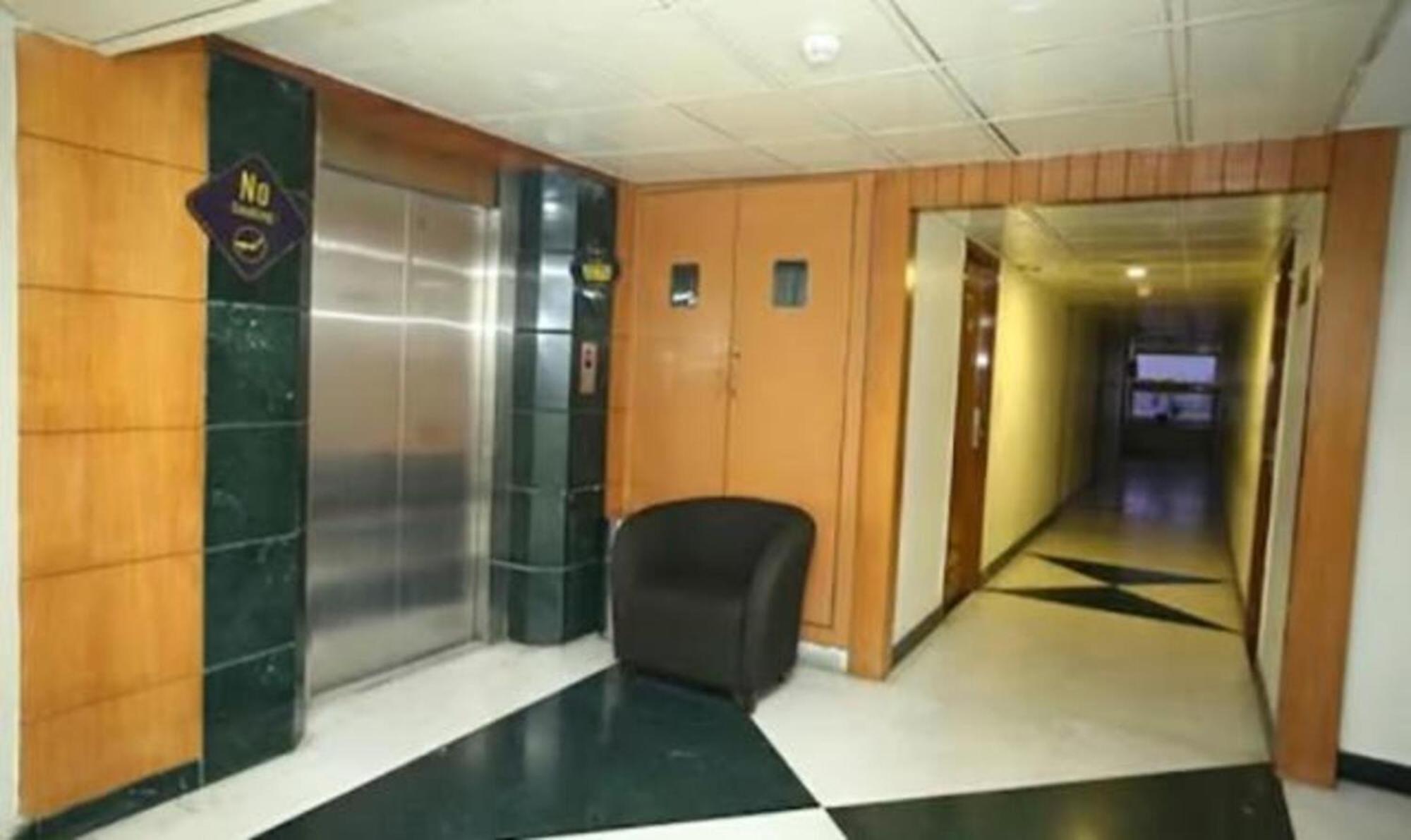 Fabhotel Prime Chennai Deluxe Bagian luar foto