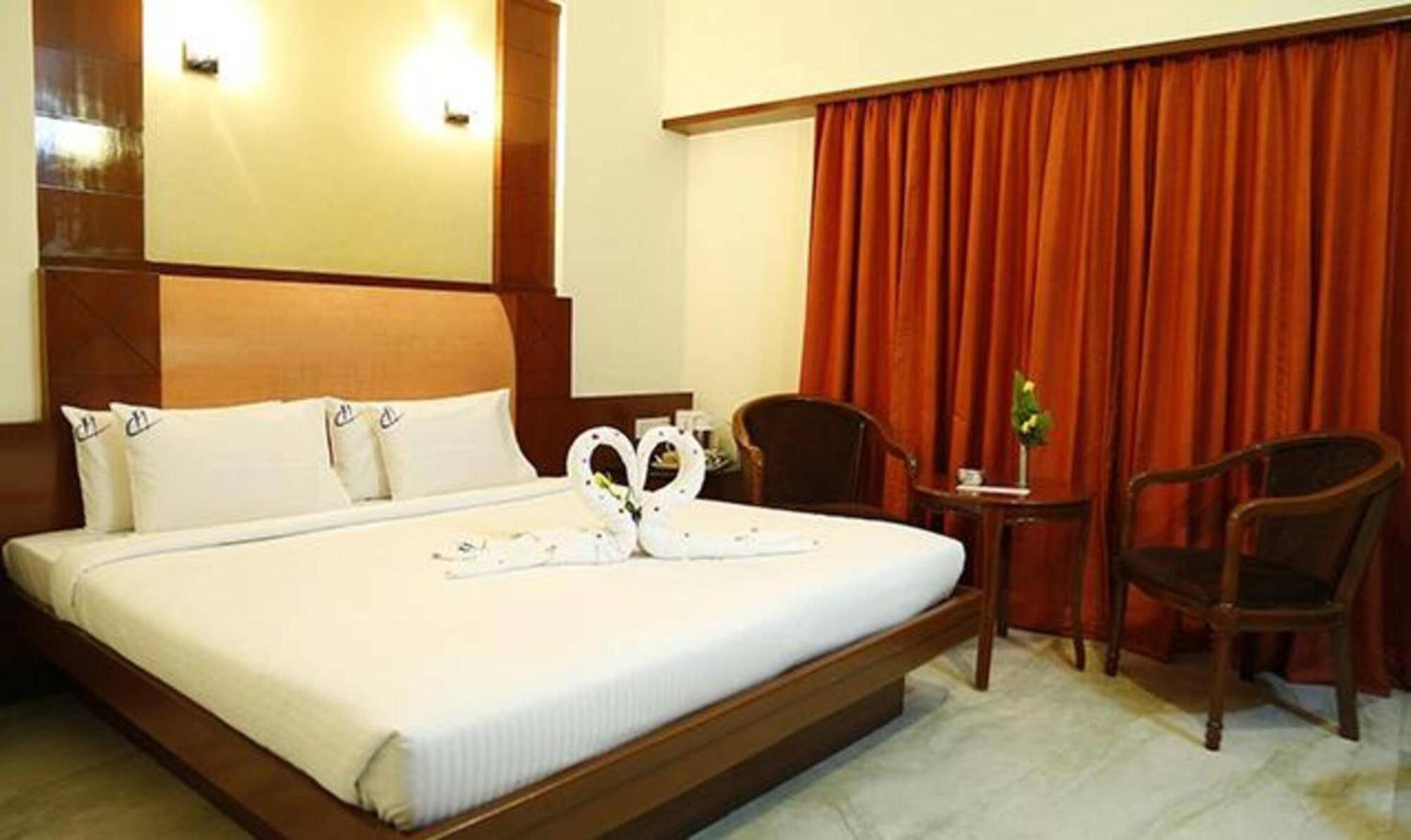 Fabhotel Prime Chennai Deluxe Bagian luar foto