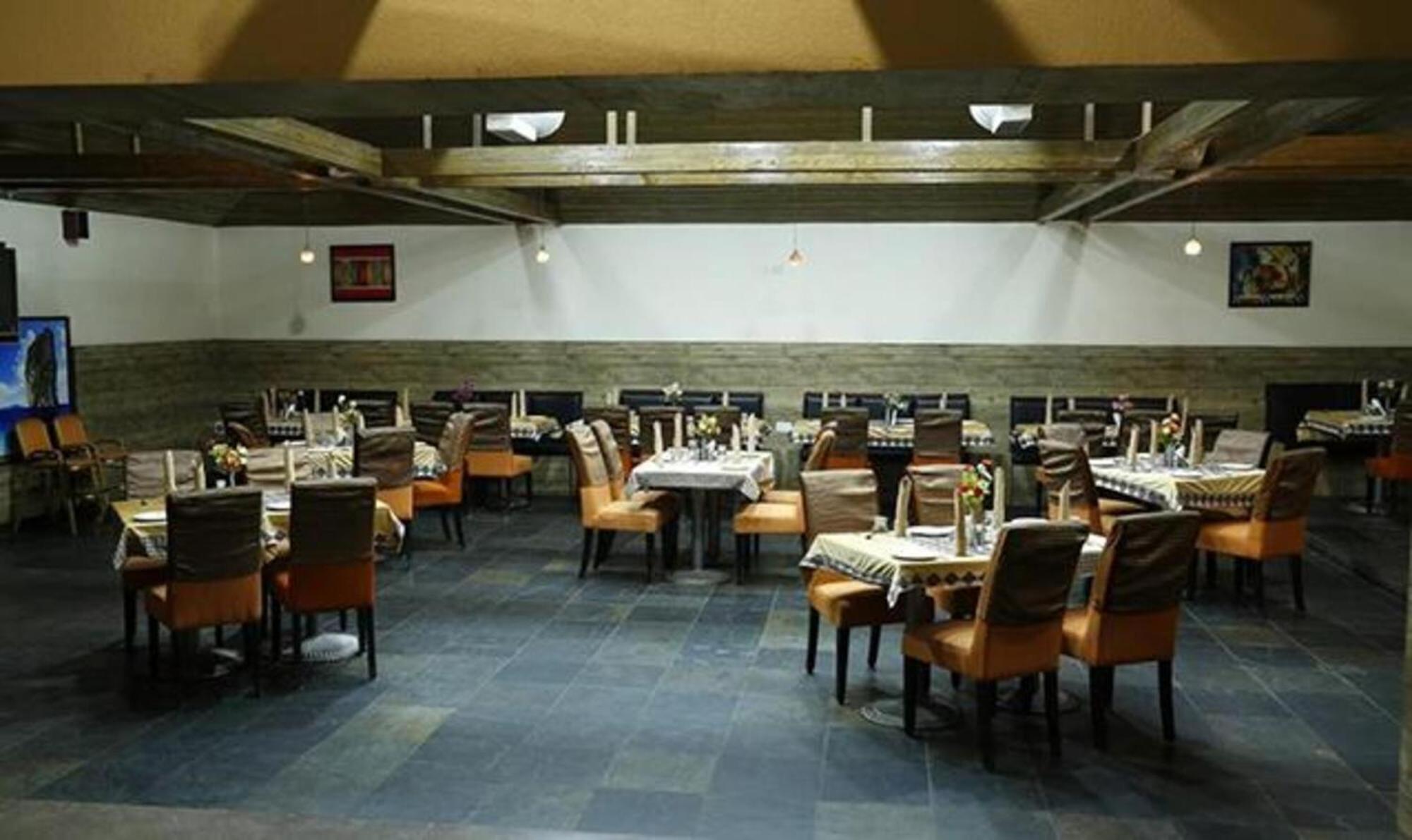 Fabhotel Prime Chennai Deluxe Bagian luar foto